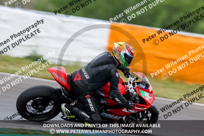 estoril;event digital images;motorbikes;no limits;peter wileman photography;portugal;trackday;trackday digital images